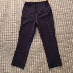Lululemon running crops
